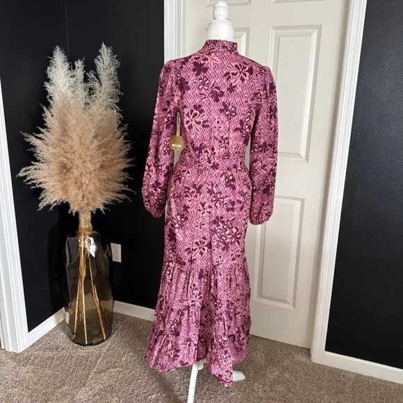 NWT Ryegrass Long Sleeve Belted Floral Maxi Dress
Size Small - Picture 8 of 12